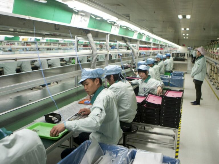 China Export Boom Fades as Supply Chains Shift