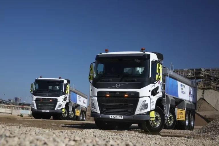 TEN TIPPERS FROM VOLVO ADDED TO THE CEMEX FLEET￼￼￼￼￼￼￼￼￼￼￼￼