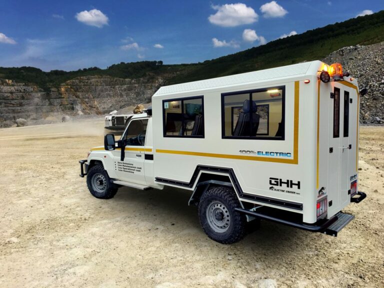 Multipurpose electric vehicles: New conversion kits for Tembo 4×4