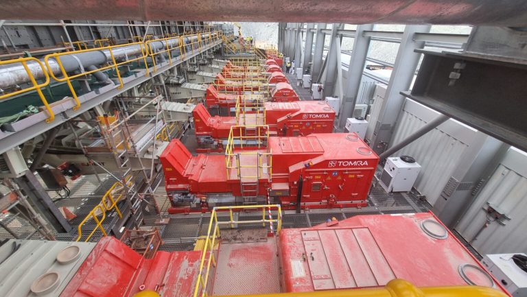 TOMRA Mining’s advanced sorting technology used in the world’s largest lithium ore sorting plant at Pilbara Minerals’ Pilangoora Operation